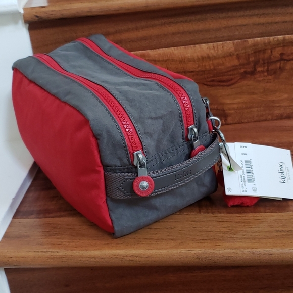 Kipling Bags Nwt Kipling Amalfi Toiletrycosmetic Bag Poshmark